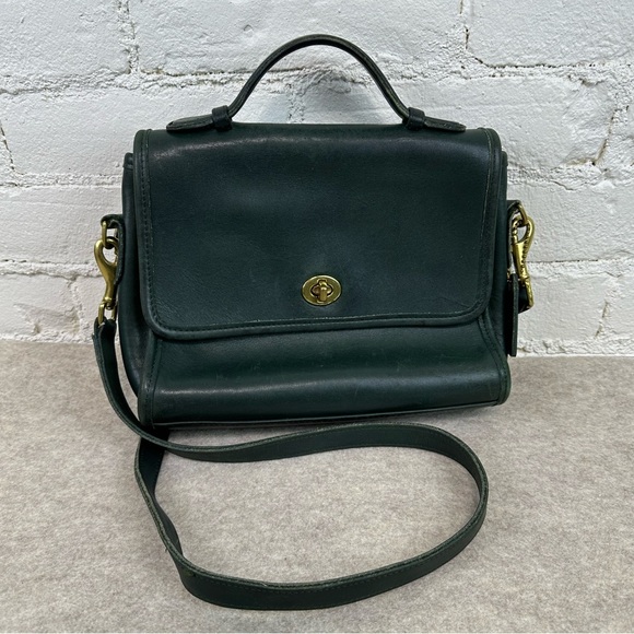 Coach Handbags - Coach Vintage Court Bag Green Leather Brass Buckled No J5C-9870 EUC